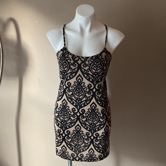 Christian Caliendo Tan Damask Mini Sleeveless Dress With Matching Cape Large - Picture 4 of 7